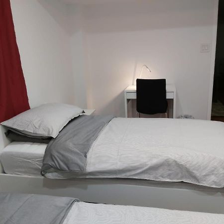 Guest House Room No 03 Mississauga Esterno foto